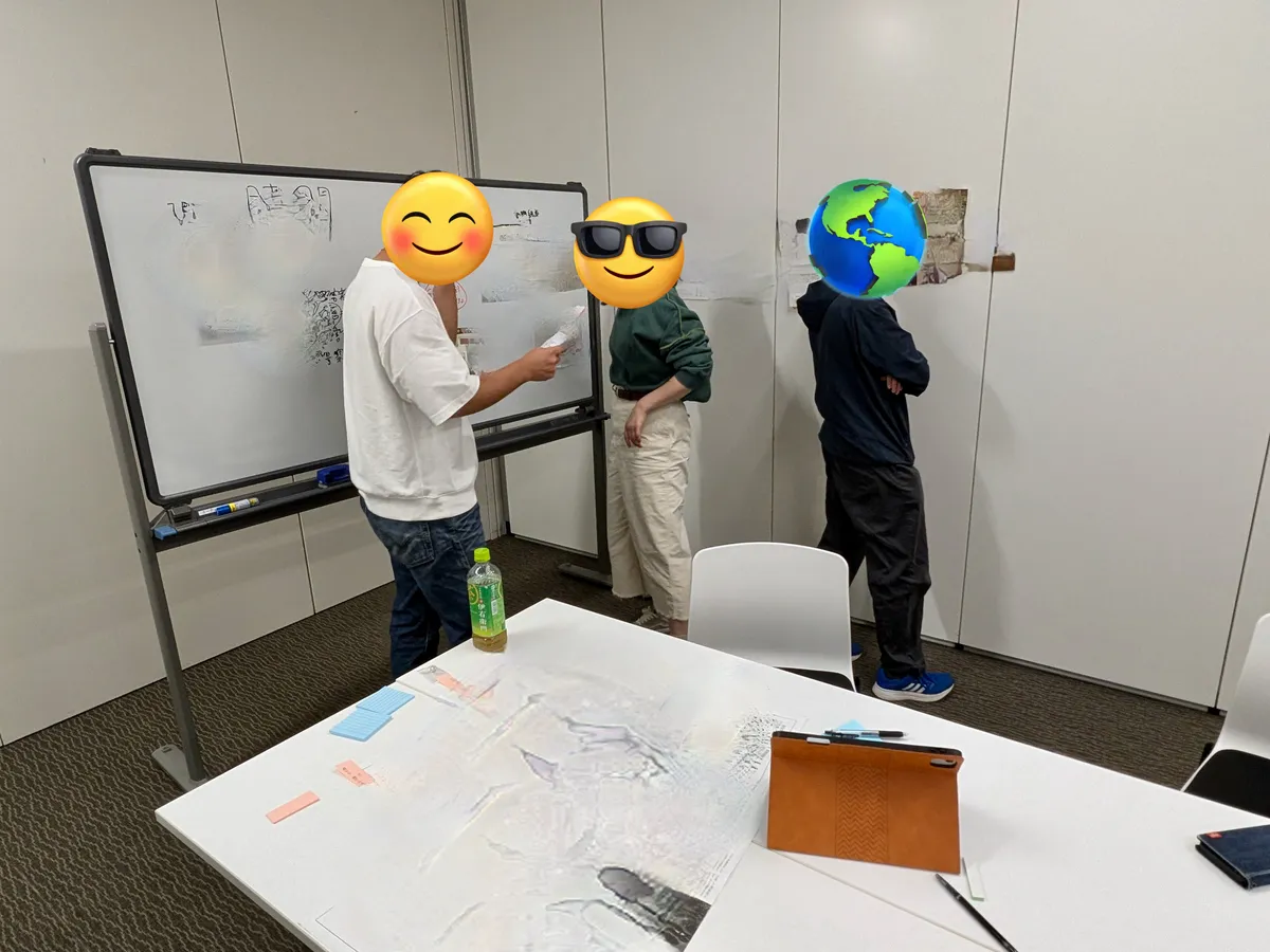 謎解きゲームで遊んでいる様子